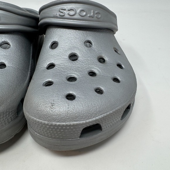 Crocs Clog Silver Sling Back Slip-On Shoes Sandals Classic Men's 6 Women's 8 - Picture 6 of 13